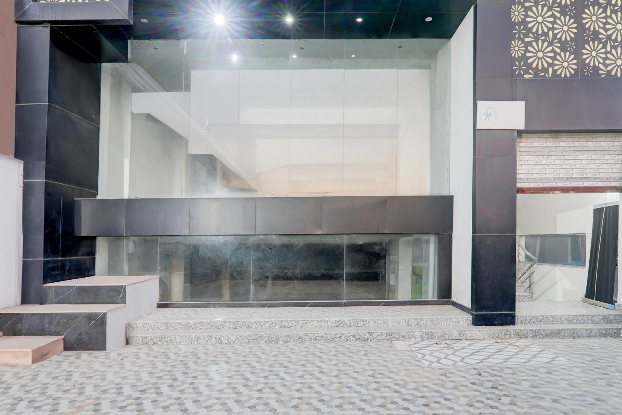 Super Hotel O Banthara Near Airport Banthra Sikandarpur Exterior foto